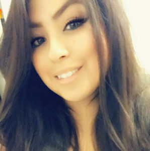 Meet your Posher, Monica